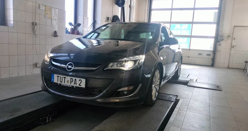 samochody osobowe Opel Astra cena 38700 przebieg: 126197, rok produkcji 2014 z Inowrocław